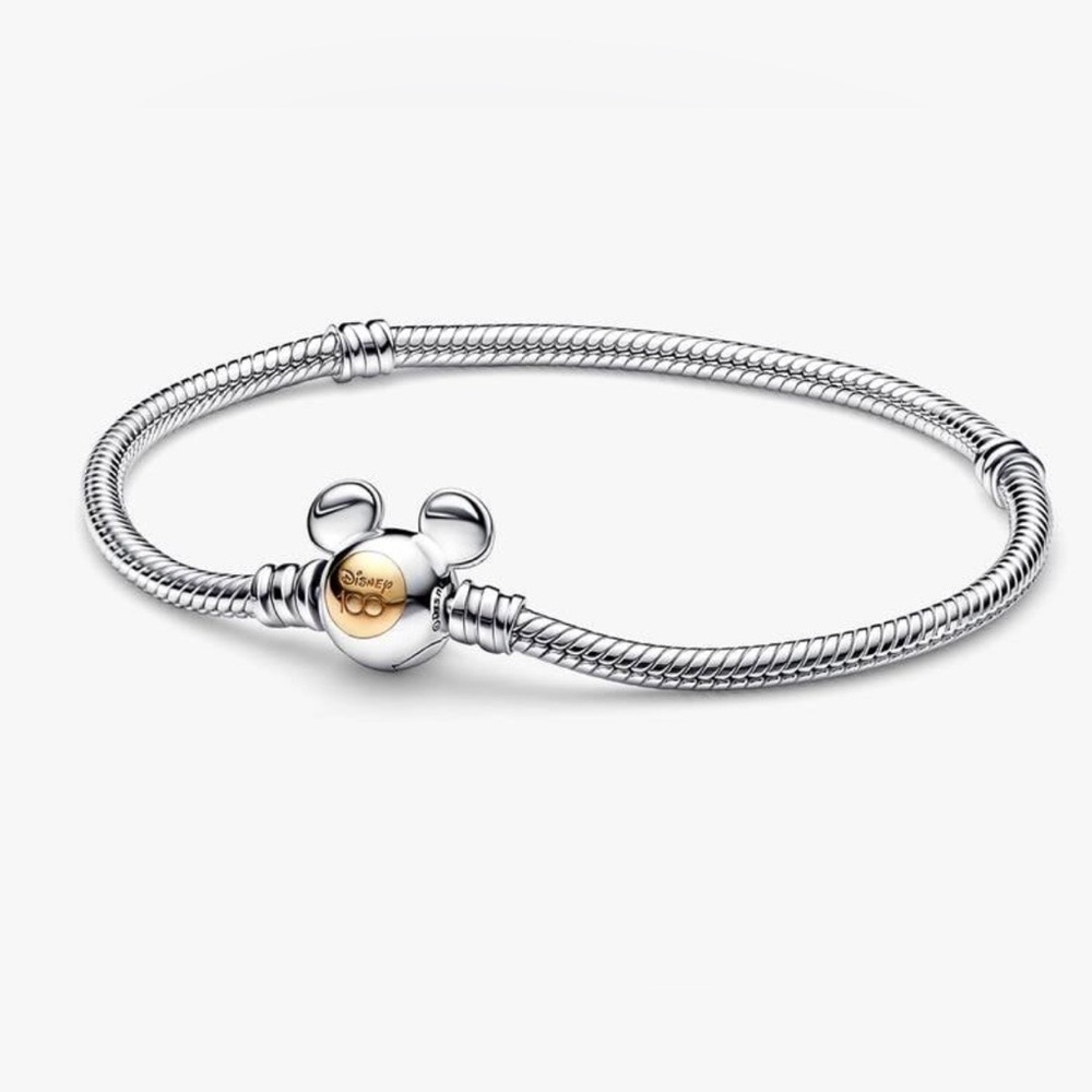 Pandora Disney Mickey Mouse sterling 925 bracelet 7.1” New in Pandora pouch